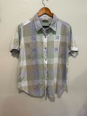 Vintage cottage core button down shirt